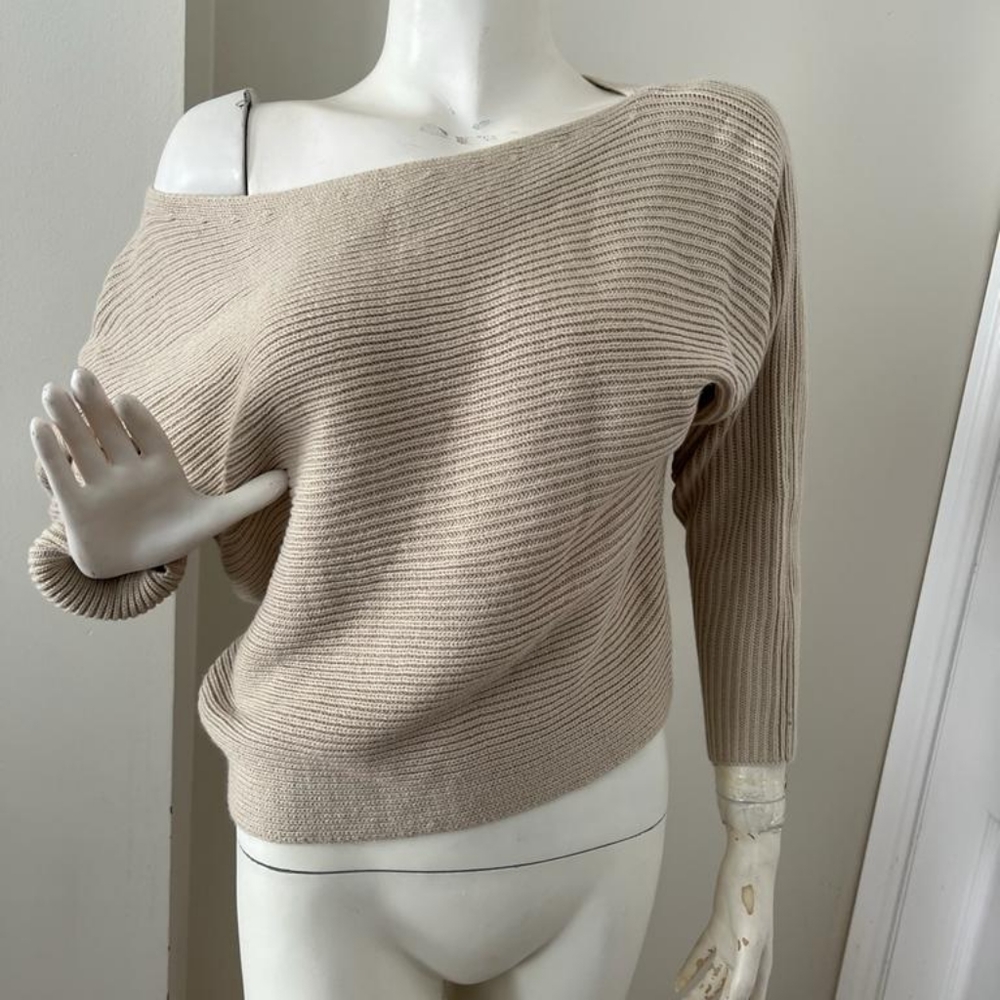 Slide Show Knit Top